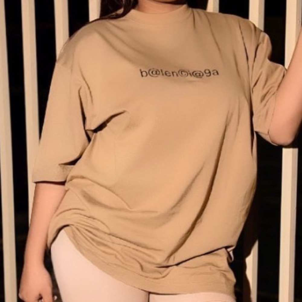 Balenciaga oat logo Tshirt